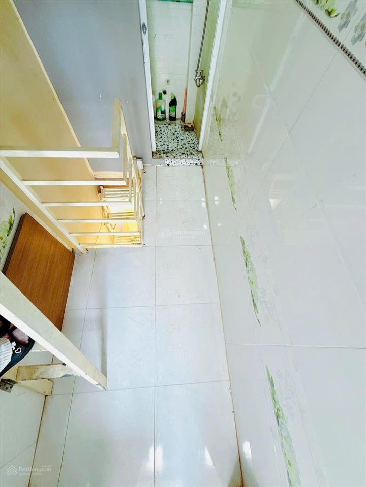 Hộ khẩu sg chỉ với 860 triệu sở hữu ngay nhà 2mt  sổ hồng sẵn  vị trí siêu "đỉnh"