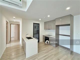 Cho thuê masteri centre point 3pn nhà trống sẵn, nội thất cơ bản, vào ở ngay, free phí quản lý