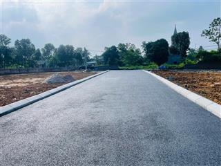 Cần tiền bán gấp lô đất 100m2. mặt tiền 5 m, đường lưu thông 9m.