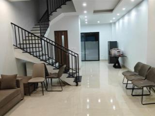 Cho thuê liền kề 65 m2, hướng đn, vinhomes ocean park 2 giá 7,5tr full đồ