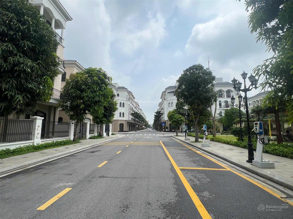 Chính chủ bán lk 64 m2, hướng đn, trục cọ xanh 3, vinhomes ocean park 2, the empire