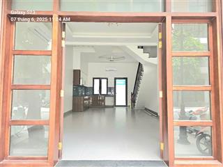 Cho thuê vtđ 54 m2, hoàn thiện 5 tầng, giá 10tr/ tháng tại vinhomes ocean park 3