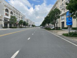 Bán nhà đẹp hxh ngay vạn phúc city ngang lớn 4.2m 60m2 sát ql13 chỉ 4.2 tỷ