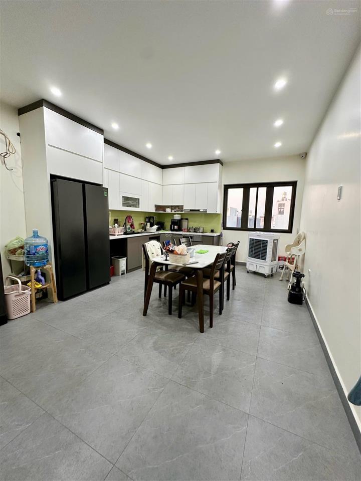 Bán nhà 4.5 tầng thang máy mặt đường bùi viện gần bệnh viện vimec hải phòng