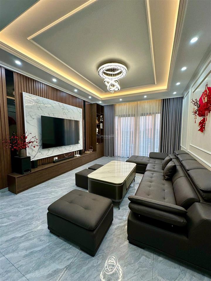 Bán nhà 4.5 tầng thang máy mặt đường bùi viện gần bệnh viện vimec hải phòng