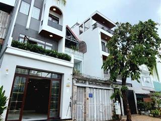 Bán nhà phố phú mỹ quận 7 view sông thoáng mát