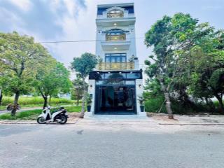 Bán nhà mặt tiền d1 khu riverside anh tuấn full nội thất cao cấp có thang máy