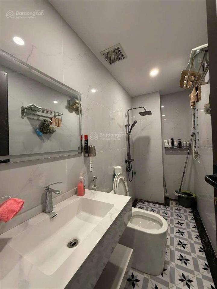 Bán nhà riêng phố nam dư 45m, 5tầng, nhà dân xây chắc chắn, tặng nội thất đẹp. giá chỉ 6.9 tỷ