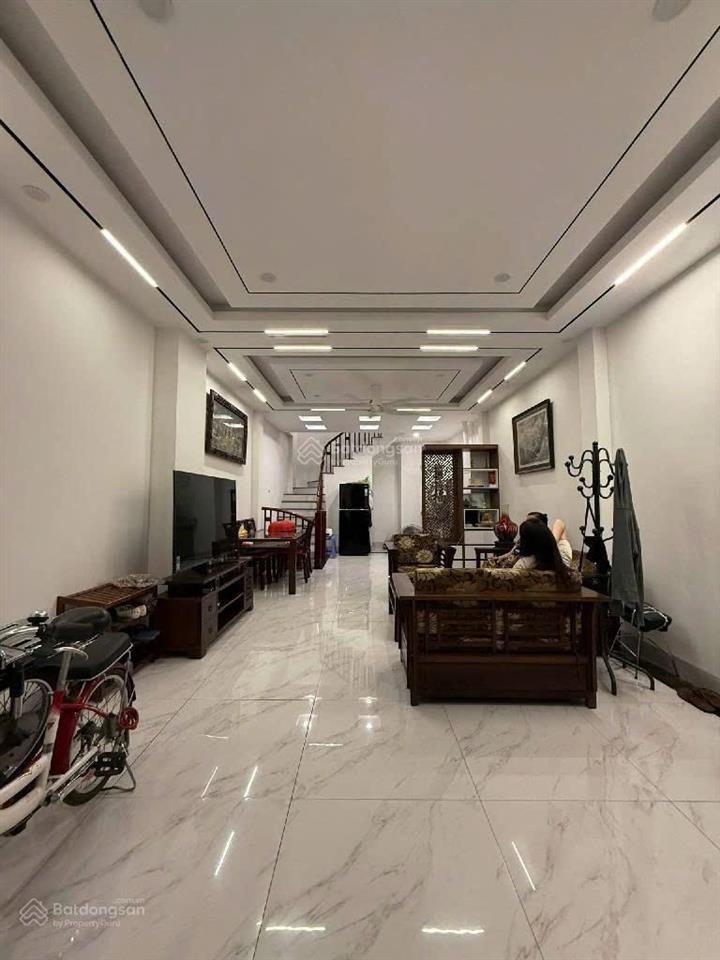 Bán nhà riêng phố nam dư 45m, 5tầng, nhà dân xây chắc chắn, tặng nội thất đẹp. giá chỉ 6.9 tỷ