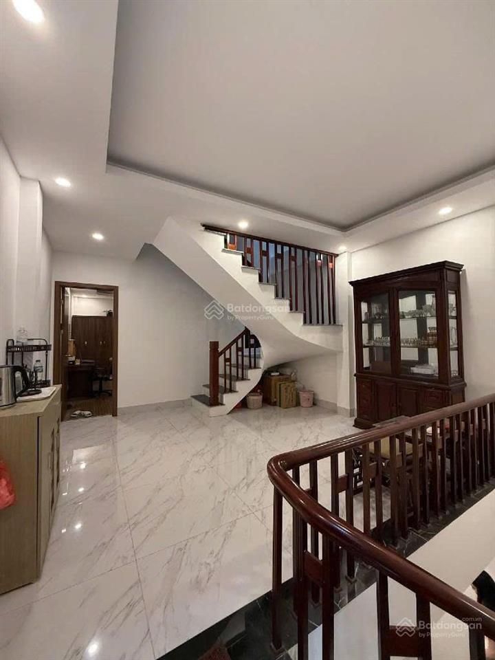 Bán nhà riêng phố nam dư 45m, 5tầng, nhà dân xây chắc chắn, tặng nội thất đẹp. giá chỉ 6.9 tỷ