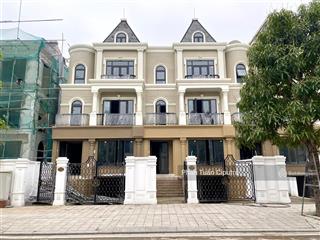 Trực tiếp cđt bán bt ciputra mặt đường 17,5m vỉa hè 5m, nhận nhà ngay, sổ đỏ luôn, hỗ trợ bank
