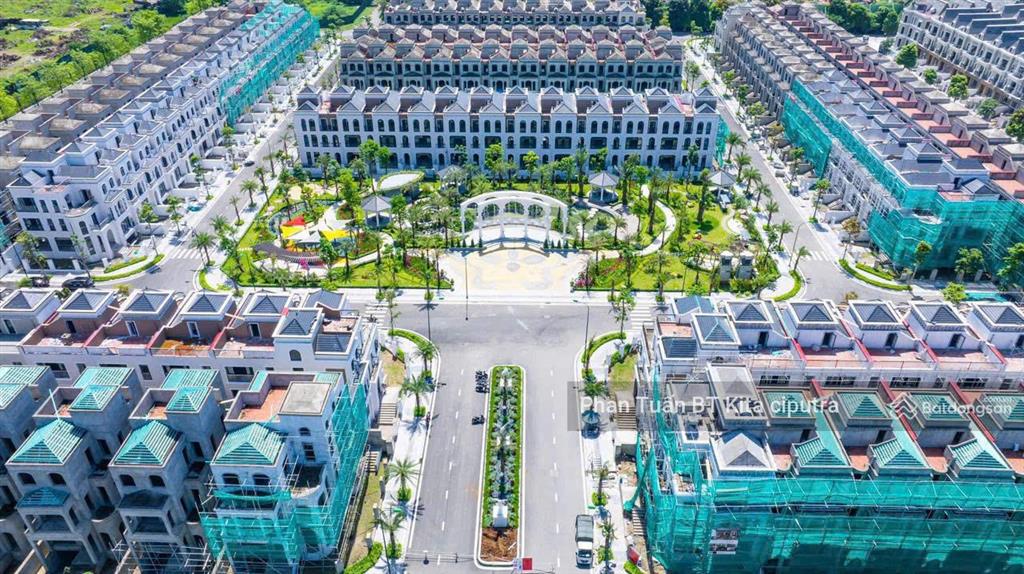 Bt đơn lập ciputra có hầm, kinh doanh mặt đường 30m vỉa hè 5m giá tốt trực tiếp cđt 0985 009 ***
