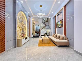 Nhà nguyễn đình chiểu q3  hxh 5m  4tỷ39  cách dinh độc lập 7 phút đi xe  không lộ giới  shr.