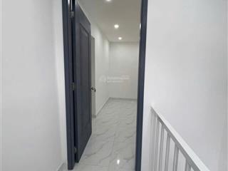 Bán nhà 3 lầu nở hậu hẻm âu dương lân vị trí trung tâm cho thuê ra dòng tiền ngay
