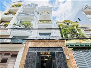 Một căn duy nhất ở vạn hạnh mall trung tâm q10 1 trệt 2 lầu sân thượng sổ hồng riêng hxh 5m