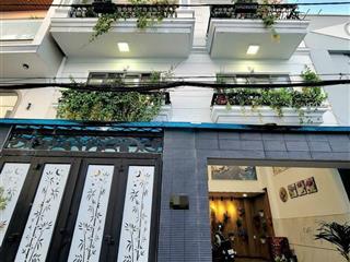 Chủ nhà bán hạ 700tr bán nhanh cao thắng 60m2 shr, đường 6m, giáp ranh q3, 1 trệt 2 lầu st