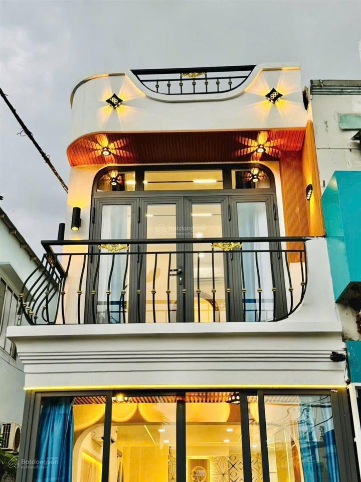 Duy nhất 1 căn mặt tiền nhỉnh 3tỷ lê lai p3 40m2 nhà đẹp mới xây kinh doanh buôn bán sầm uất, shr