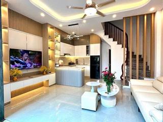 Bán nhà phố minh khai hơn 6 tỷ  30m2 x 5 tầng  lô 10 căn xây mới ngay sát time city