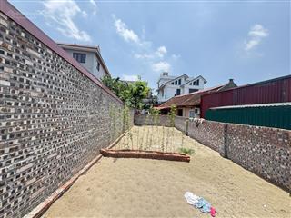 Bán đất dục tú. vuông, đẹp, mặt tiền rộng. cần bán nhanh để lấy vốn kinh doanh