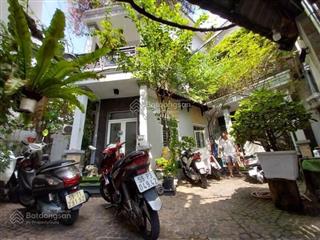 Bán biệt thự măt tiền tân bình hoàng hoa thám 9,5 x 20  3 tấm giá chỉ 17 ty.