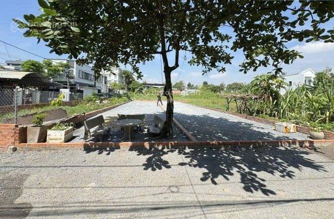 Bán ngộp miếng đất cách bệnh viện becamex 2km, dt 80m2/1tỷ820, thổ cư 100%, shr, đường nhựa rộng 6m