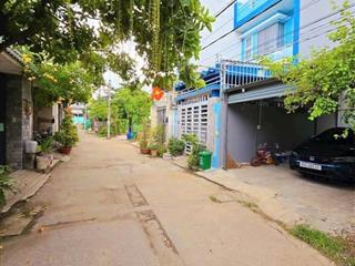 Bán nhà gấp có việc dt 100m2/2tỷ380, đã hoàn công, shr, di chuyển 1km là đến ngã tư miếu ông cù