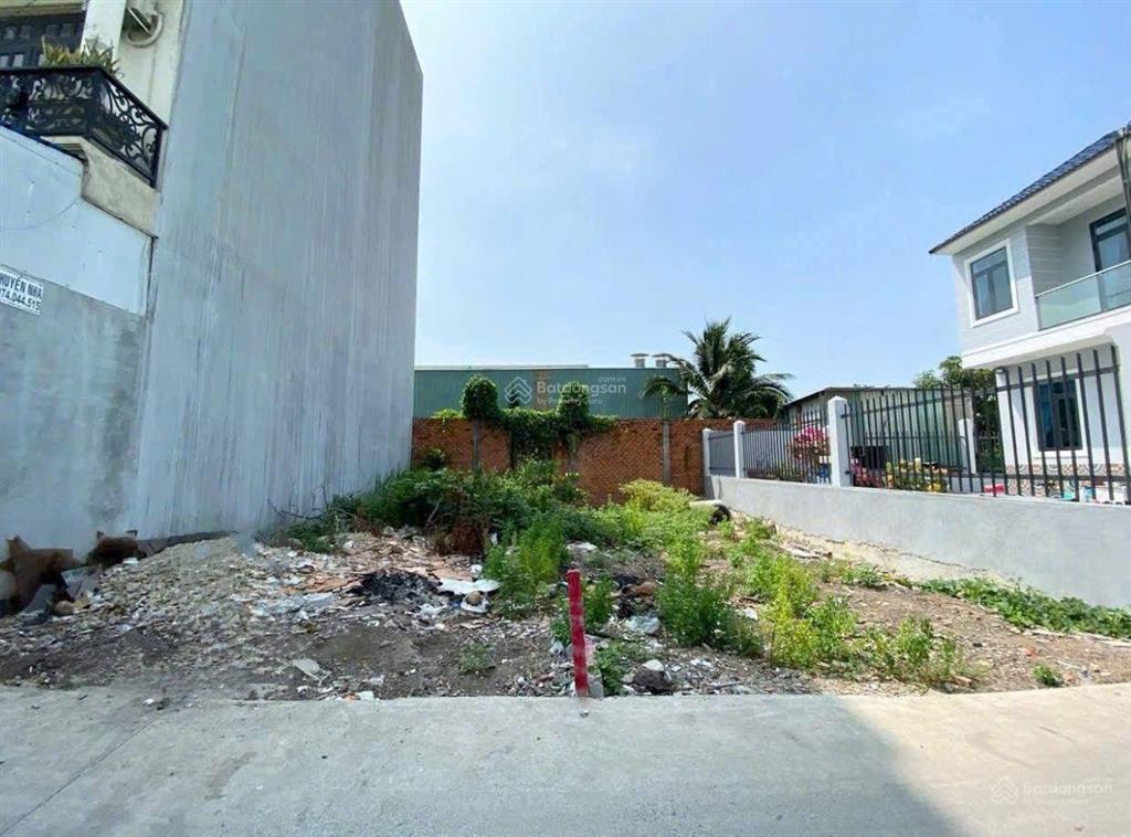 Chủ gửi bán đất dt 100m2/2tỷ520, đã full thổ cư, shr, mặt tiền đường 5m, kcn sống thần 5p di chuyển