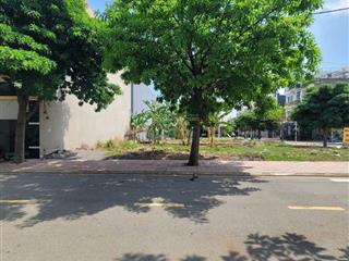 Cần bán lô đất ngộp 110m2/2tỷ350, full thổ cư, mặt tiền đường 5m, đi ra kcn vsip chỉ 10p di chuyển.