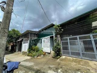 Dãy trọ sổ sẵn sát vincom plaza dĩ an 185m2, đang cho thuê full cách chợ thống nhất chỉ 500m, shr.