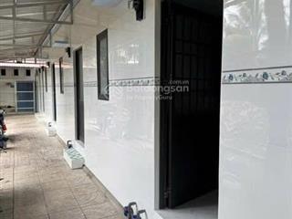 Cần bán gấp dãy trọ ngay chợ 434 đang có thu nhập 6tr/th  90m2 ngang 6 dài 15, đường nhựa 5m, shr
