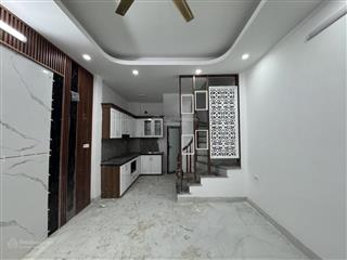 Nhà mới gần hv nông nghiệp trung tâm ô tô đỗ cửa 5 tầng đủ công năng5.7tỷ