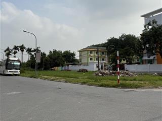 Mảnh đất cực vượng bát khối đông dưo tô vào sổ hoa hậutiện ích trong lòng bàn chân52m2,4.85 tỷ