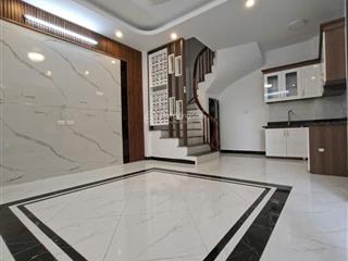 Hàng hiếm bát khối long biên  nhà mới tinh  nội thất hiện đại  otô đỗ cổng 100m ra cầu thanh trì