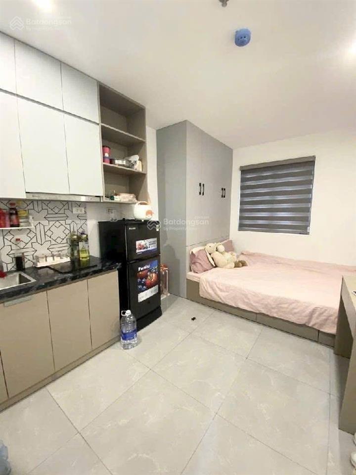 Toà nhà dịch vụ mới 21 phòng full nội thất gần hv nông nghiệp, hàng xóm vin 6 tầng thang máy 18.5tỷ