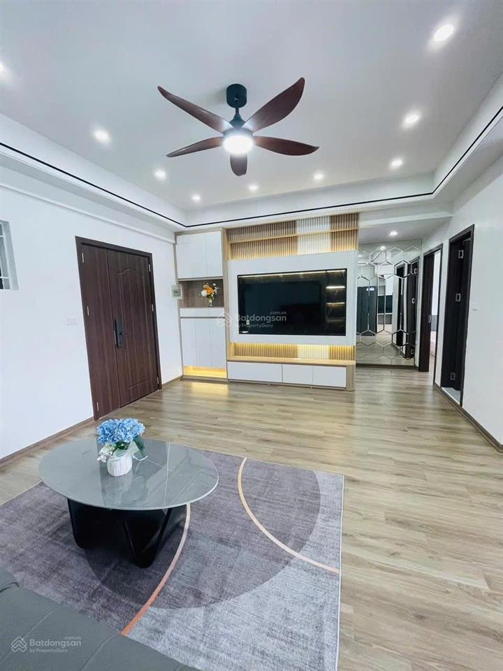 Bán chcc ct4b x2,kđt bắc linh đàm 2pn 2wc , 72m2 giá 4,7 tỷ ,nội thất mới