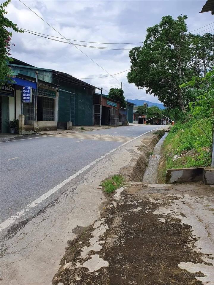 Bán nhà riêng tại km1 cửa khẩu ma lù thàng, giá ưu đãi 1,55 tỷ, 238m2, 2pn, 2wc