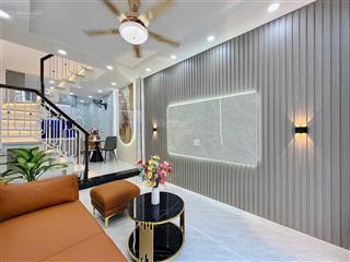 Siêu tọa lạc ở mt ường nguyễn thị minh khai, phường dĩ an, dĩ an, sát chợ đông thành , gía 1,63 tỷ.