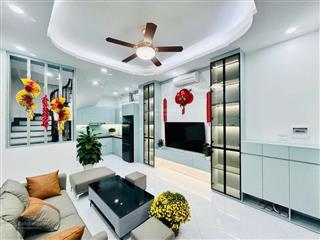 Nhà đẹp ô tô đỗ cửa gần bách kinh xây không tới 10 đồng