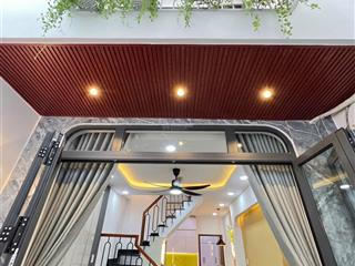 Nhà đẹp trần hữu trang, p10, phú nhuận 63m2 giá chỉ 4 tỷ 890. nhà trung tâm hẻm rộng