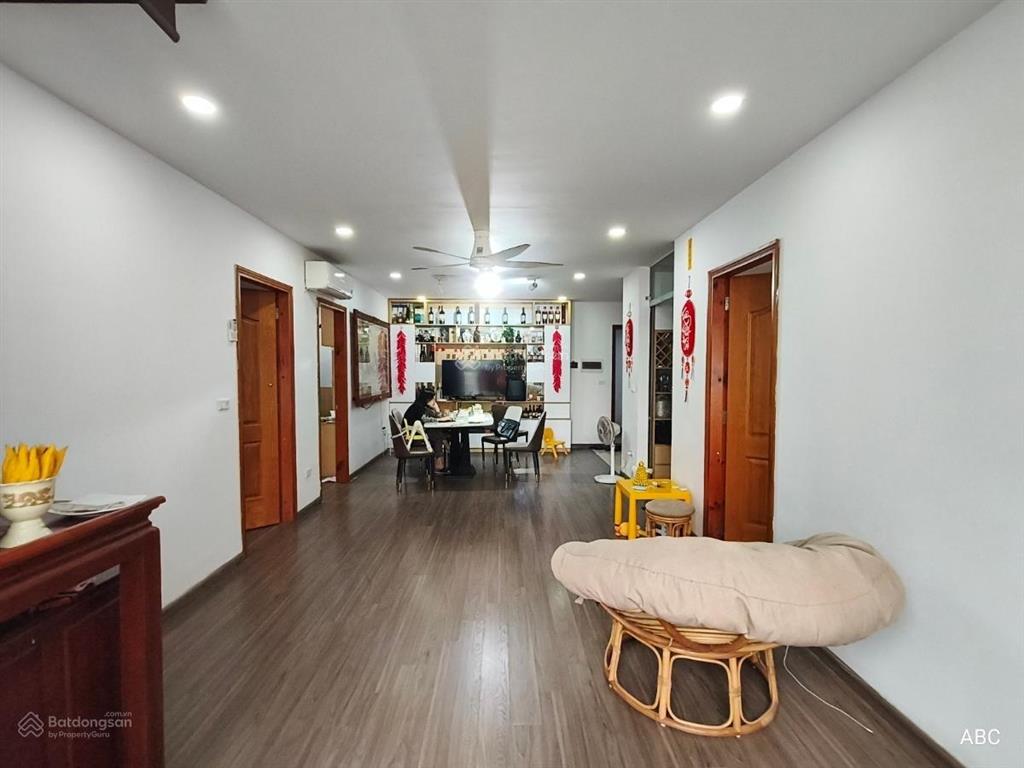 Tòa b chcc bộ công an ngõ 282 nguyễn huy tưởng, thanh xuân, 3 ngủ 2 wc, ban công, diện tích 102m2