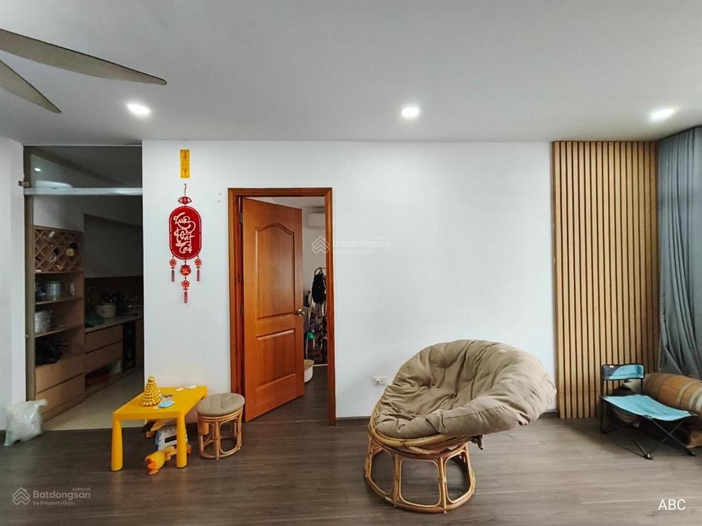 Tòa b chcc bộ công an ngõ 282 nguyễn huy tưởng, thanh xuân, 3 ngủ 2 wc, ban công, diện tích 102m2