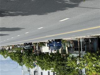 Cần bán gấp lô đất đấu giá cự khối, 98m2, mt 5m, hướng hồ điều hoà 32ha. giá đầu tư