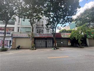Bán gấp nhà mặt phố việt hưng, 96m2, mt 6m cực đẹp làm văn phòng, kinh doanh. giá đầu tư