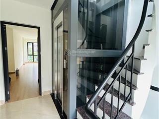 Mặt phố kinh doanh siêu đẹp , trung tâm cầu giấy , 6 tầng thang máy , 20 tỷ.