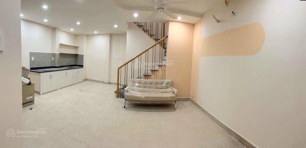 Bán nhà 2 tầng xe hơi ngủ trong nhà, lâm văn bền, quận 7, ngang gần 6m, hơn 8 tỷ