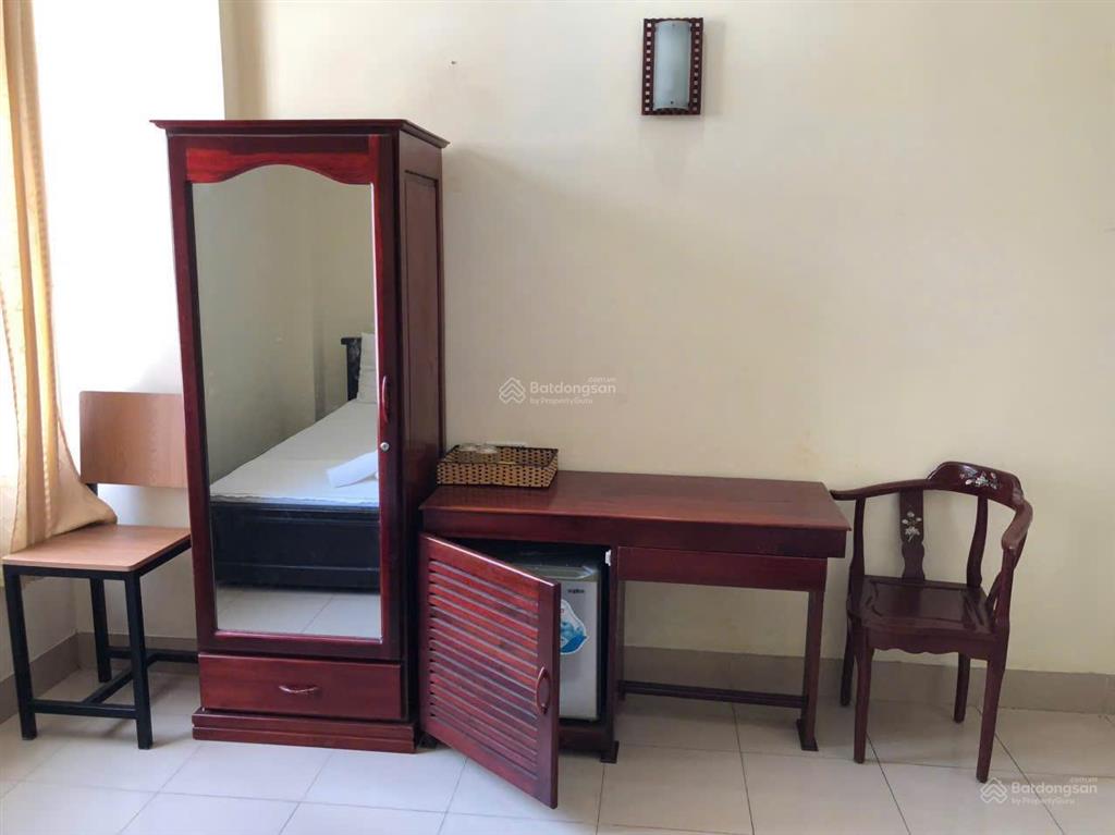 Chính chủ bán khách sạn hai mặt tiền 5 tầng đường nhựa nguyễn biểu rộng 13m