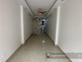 Nhà gia quất 40m²*5t mới tinh  mặt trước cực rộng để được 19 ô tô  gara riêng  chỉ 7.1 tỷ