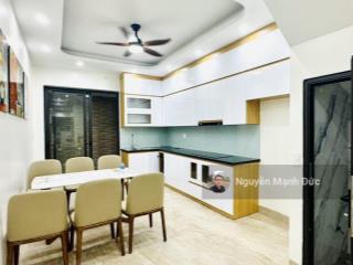 Nhà mới cứng nguyễn sơn dt 60m²  5 tầng thang máy xịn  chỉ 12.9 tỷ