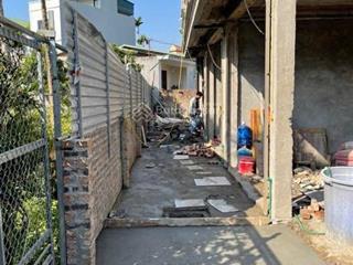 Bán đất khu liên mạc  khu đất rộng ô tô đỗ cổng
