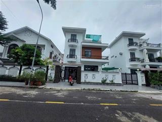 Bán căn biệt thự khu phố mới hùng vương phường 9, tp. tuy hoà, phú yên. diện tích 270m2(15*18)